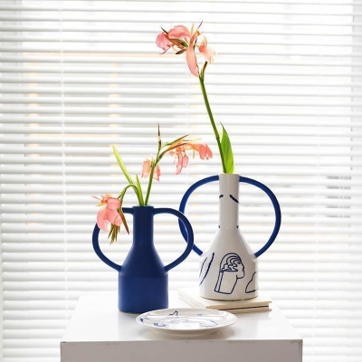 Vaso da fiori binaurale in ceramica blu bianco