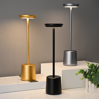 Lampade da comodino moderne in alluminio con LED dimmerabile Touch Control USB DC5V