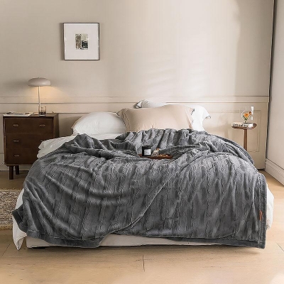 Coperta rettangolare in pelo di coniglio. Coperta soffice e pelosa, calda e pelosa invernale