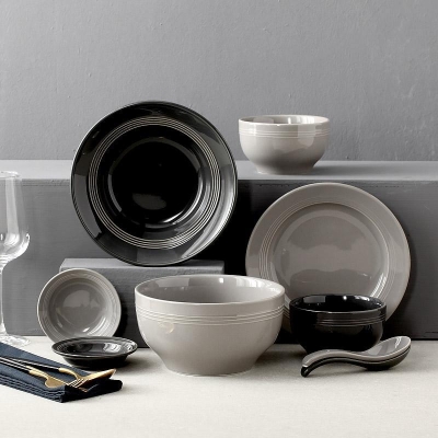 Set di piatti ciotole per stoviglie in ceramica della fattoria