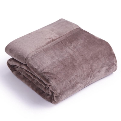 Coperta rettangolare in poliestere. Coperta soffice e pelosa, calda e pelosa invernale