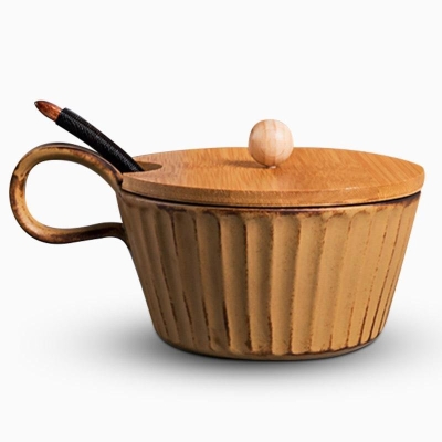 Tazza da caffè in gres marrone beige, tazza da tè e piattino con coperchio