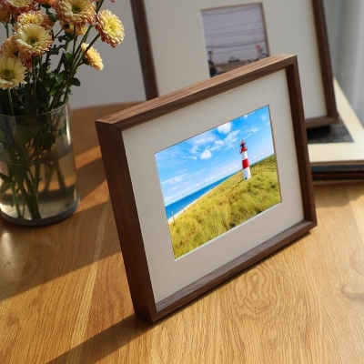 Cornici rettangolari in legno marrone noce da 6'' x 8''