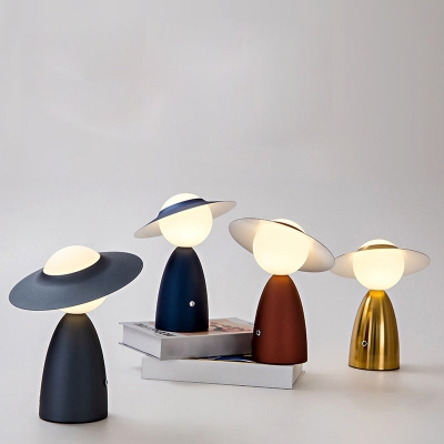 Personalità Lampade da tavolo con controllo touch e dimmerazione continua ricaricabili tramite USB